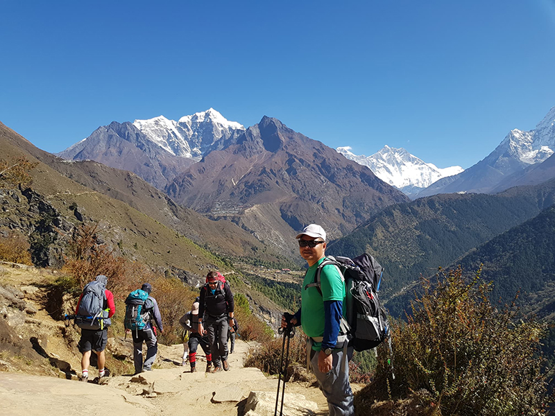Everest Gokyo Lake Trek in winter