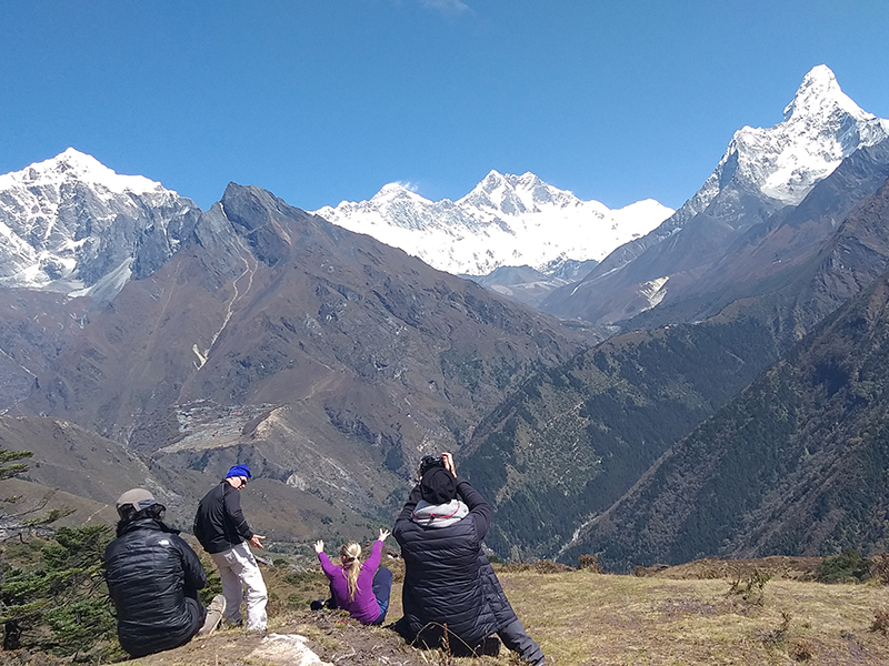 How can I tell if a Nepal trekking company is government licensed and legitimate?